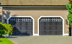 United Garage Door Service Highland Charter Twp, MI 248-413-8100